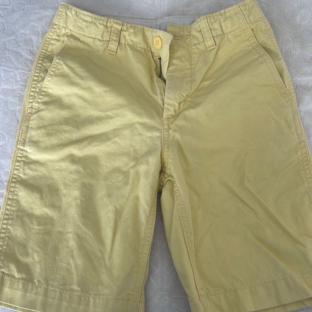 Gap Bous size 10 short